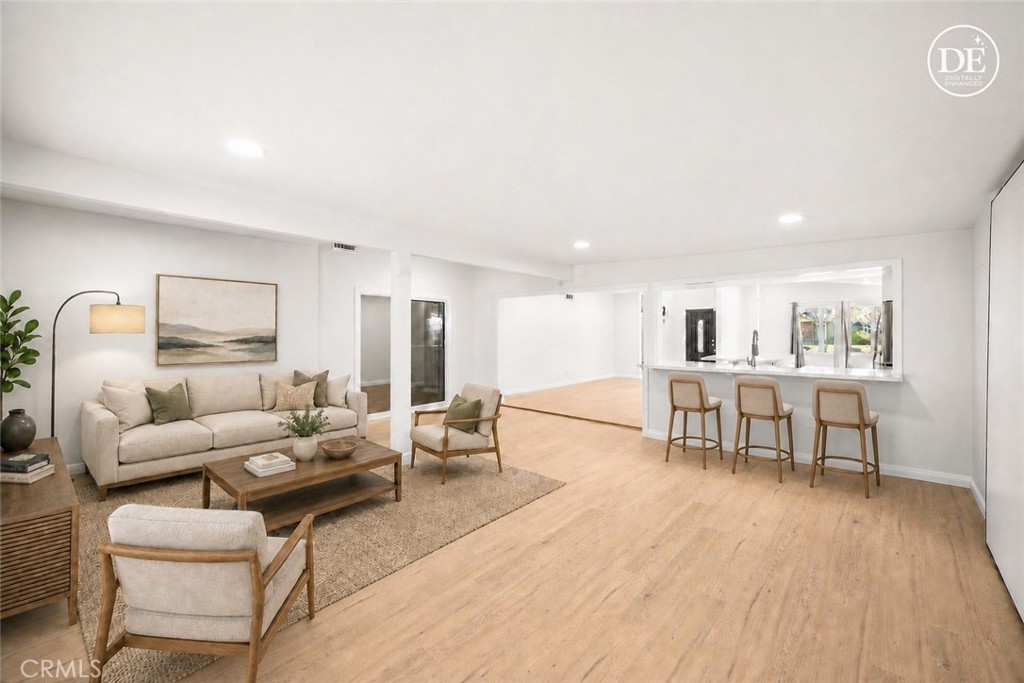 13509 Destino St