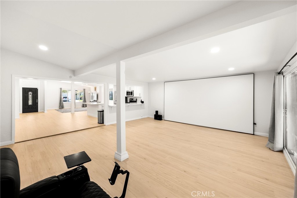 13509 Destino St
