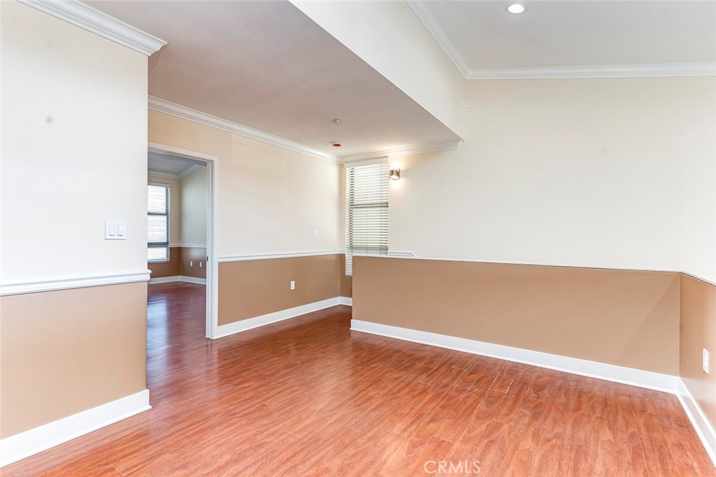 596 S Brea Boulevard