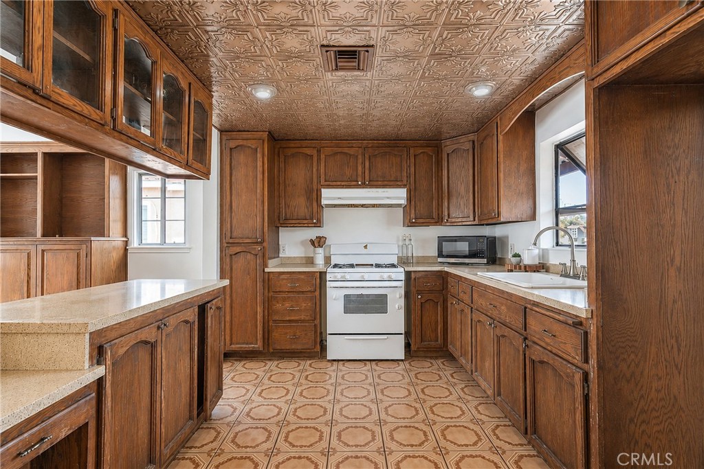 753 Findlay