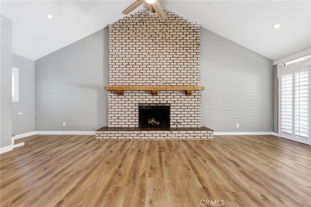 1335 N Sarita