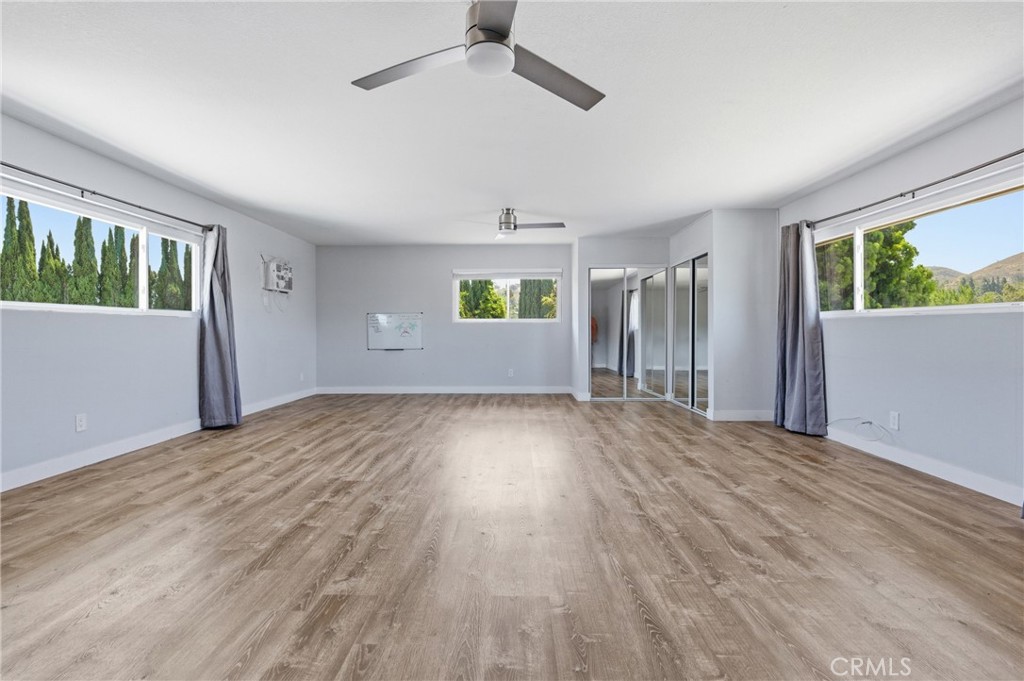 1335 N Sarita