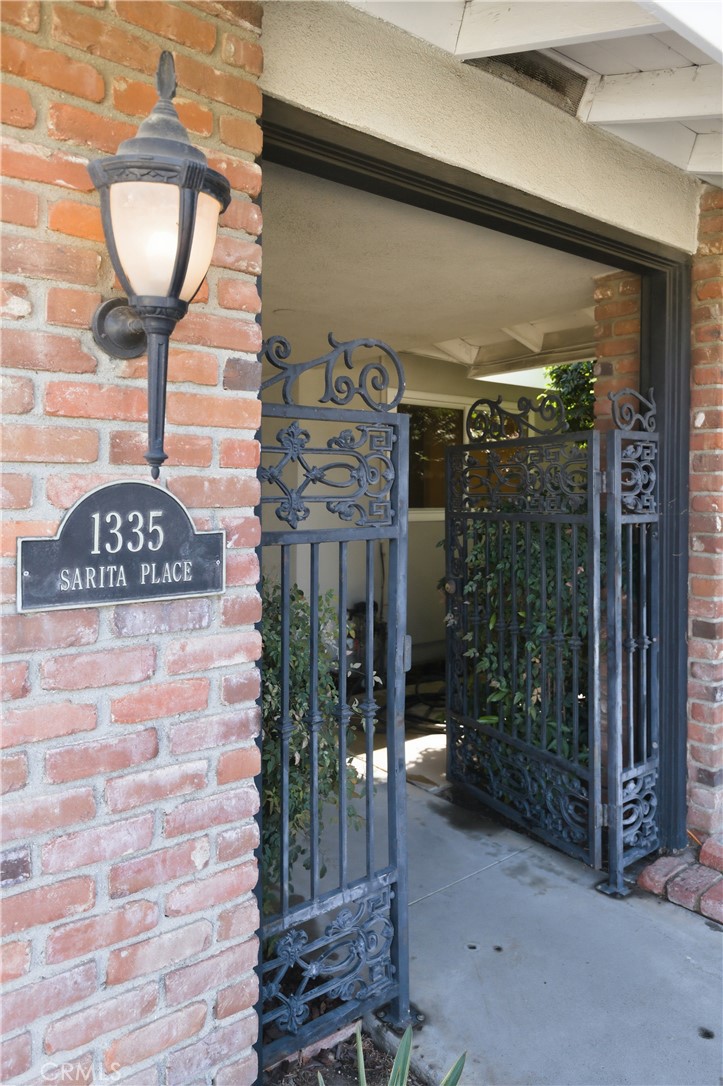 1335 N Sarita