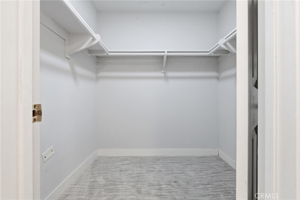 1335 N Sarita