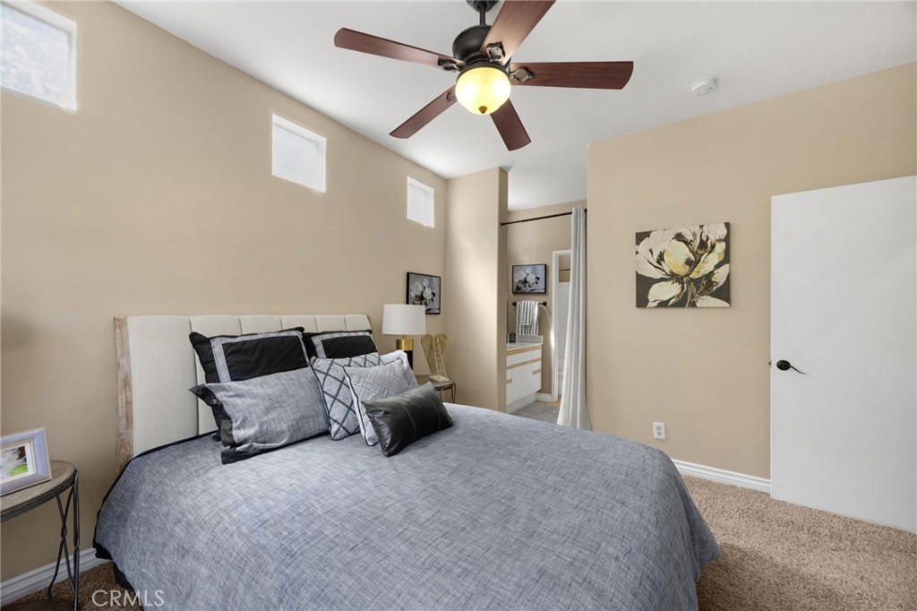 1294 S Country Glen
