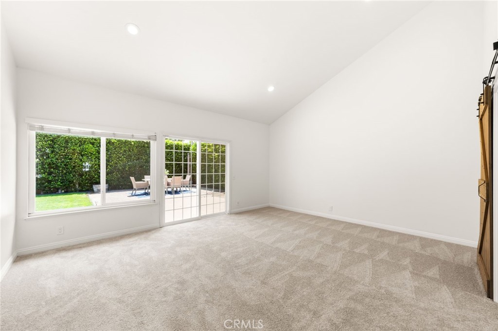 2998 Primrose Avenue