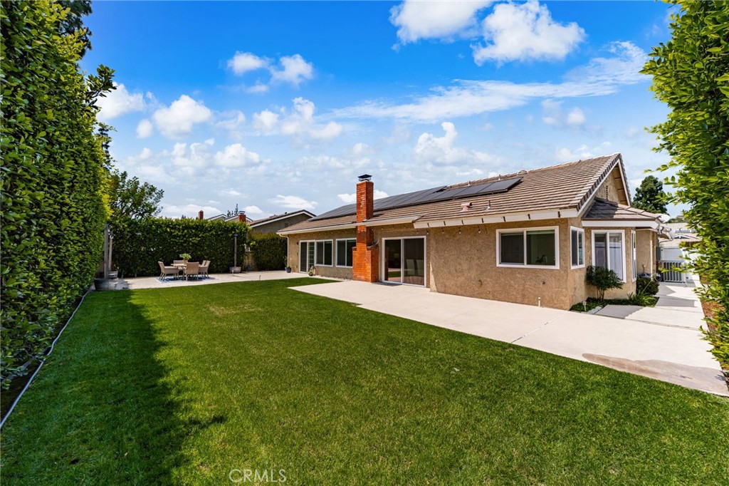 2998 Primrose Avenue