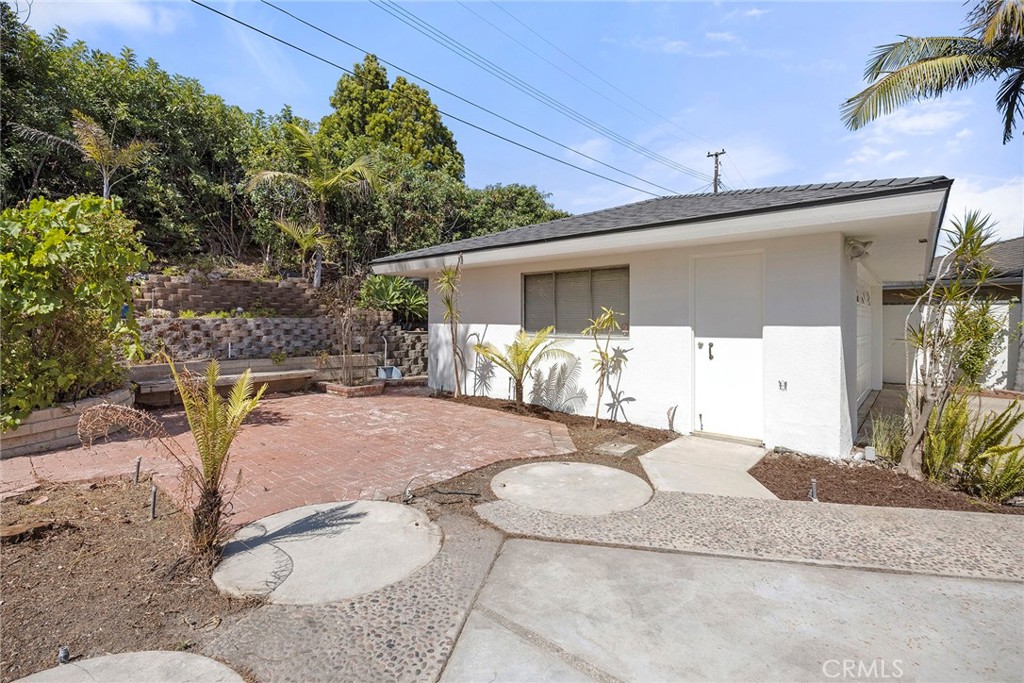 907 Harmony Lane