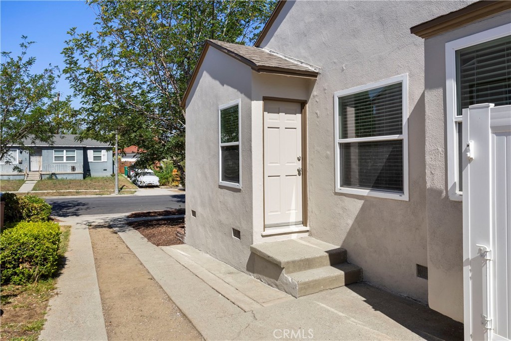 4558 Pasadena Avenue