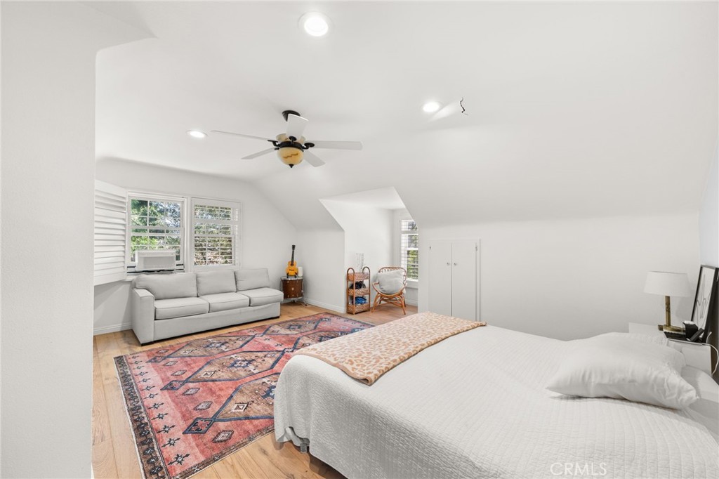 520 N Cornell