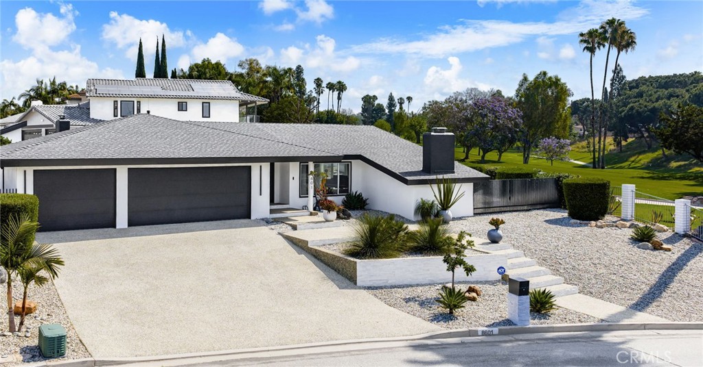 8601 Links Road