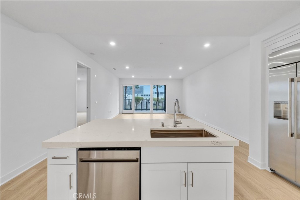 2205 Rivington