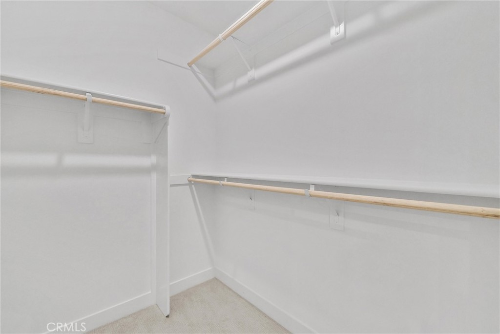 2205 Rivington