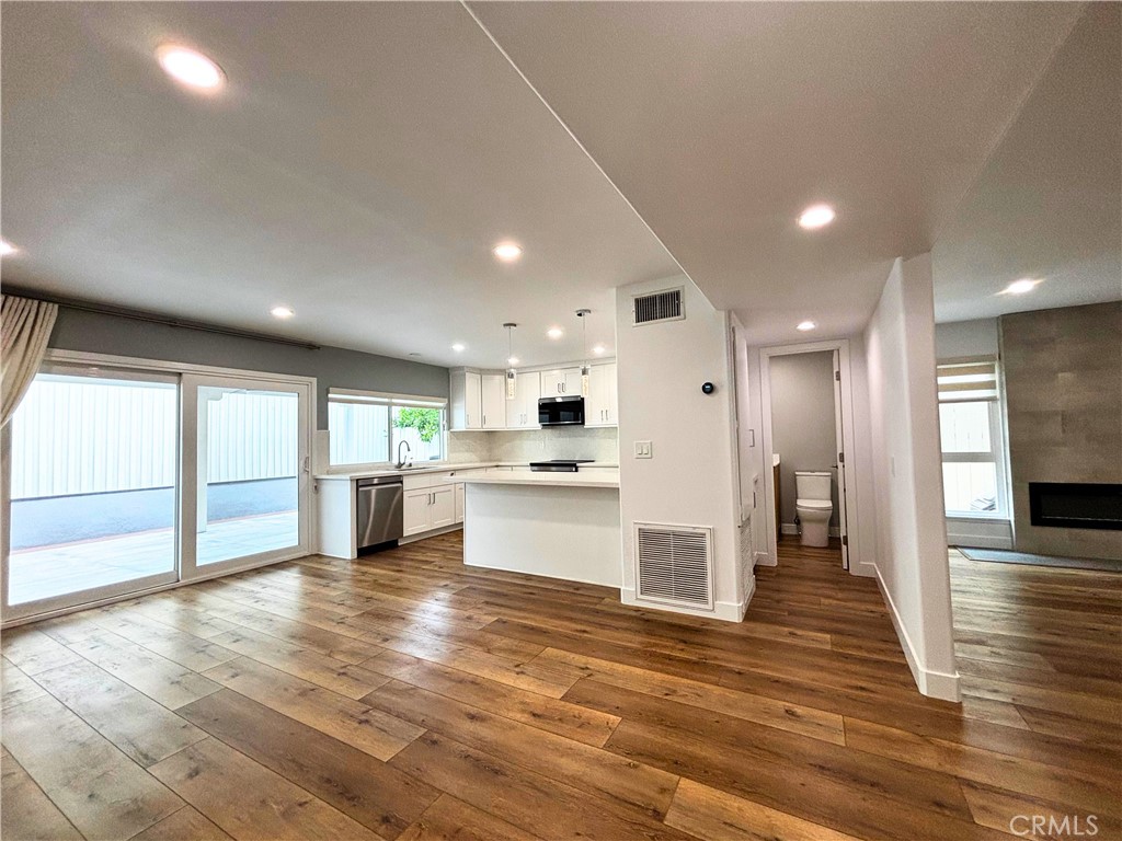 8203 Owens