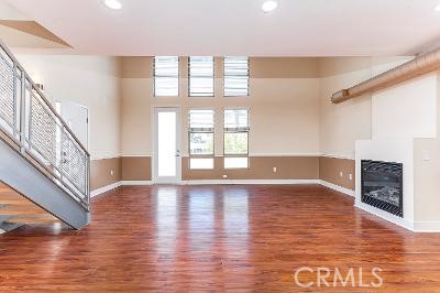 596 S Brea Boulevard LOFT
