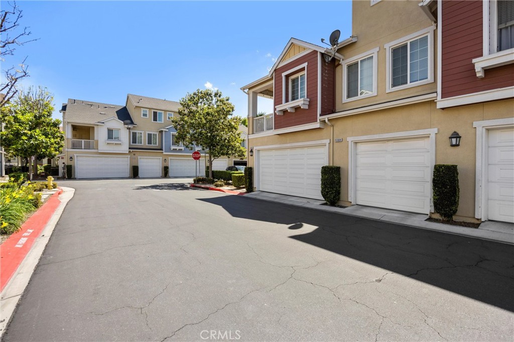 15908 Fountain Lane