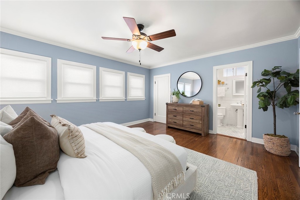 229 W Brookdale Place
