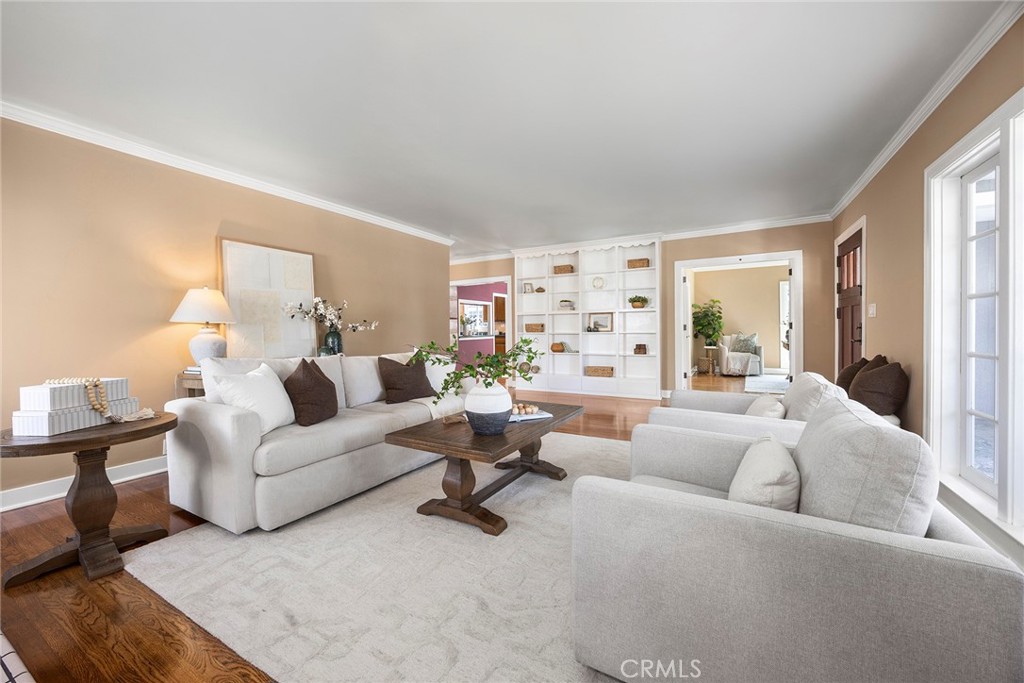 229 W Brookdale Place