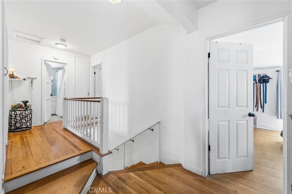 1514 E 4th