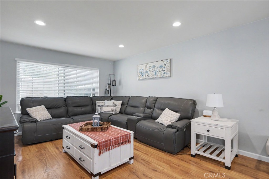 640 W Imperial