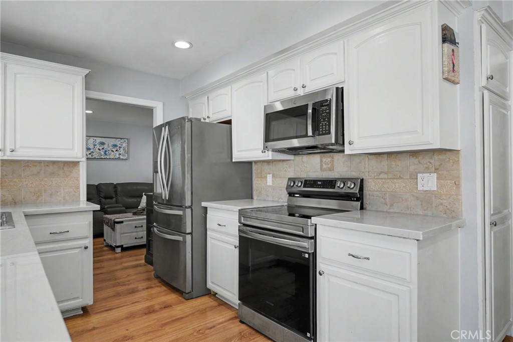 640 W Imperial