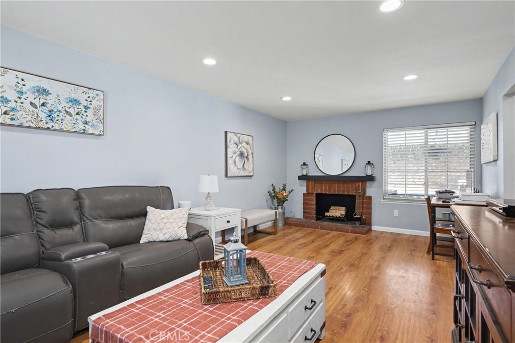 640 W Imperial