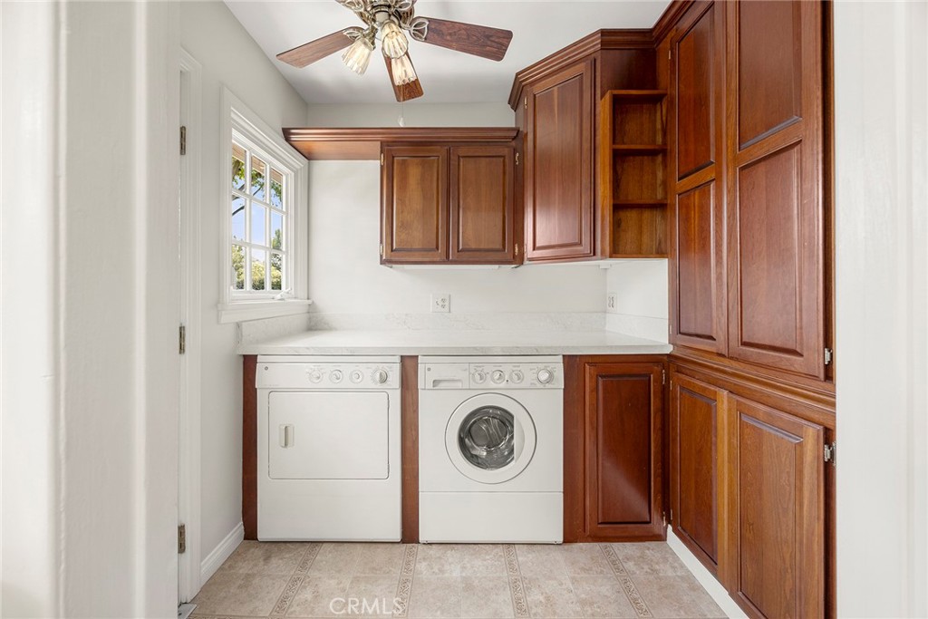 1104 Cerritos