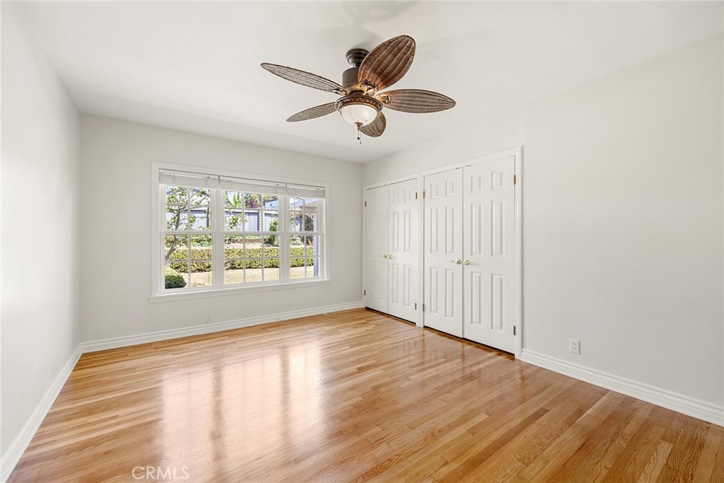 1104 Cerritos