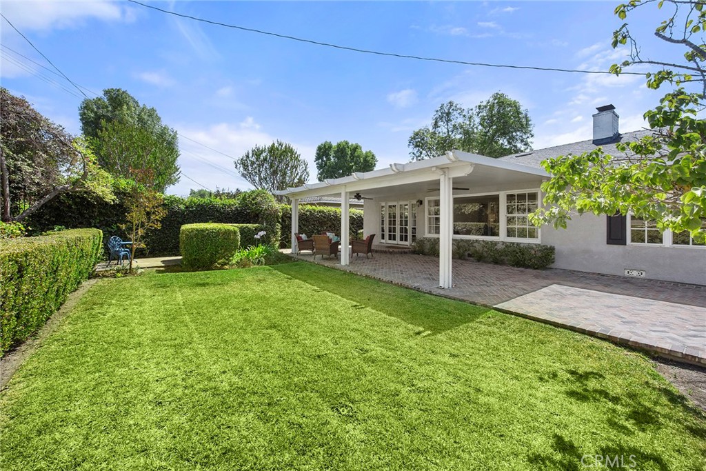 1104 Cerritos