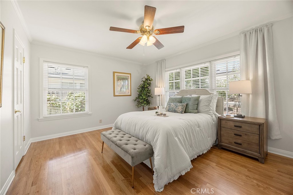 1104 Cerritos