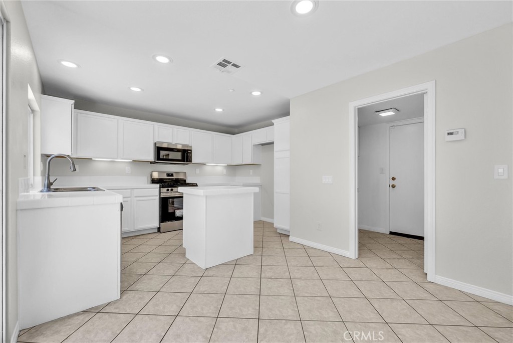431 Blue Jay Drive