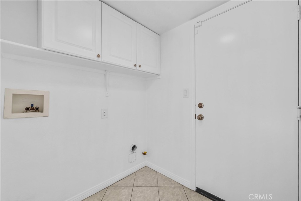 431 Blue Jay Drive