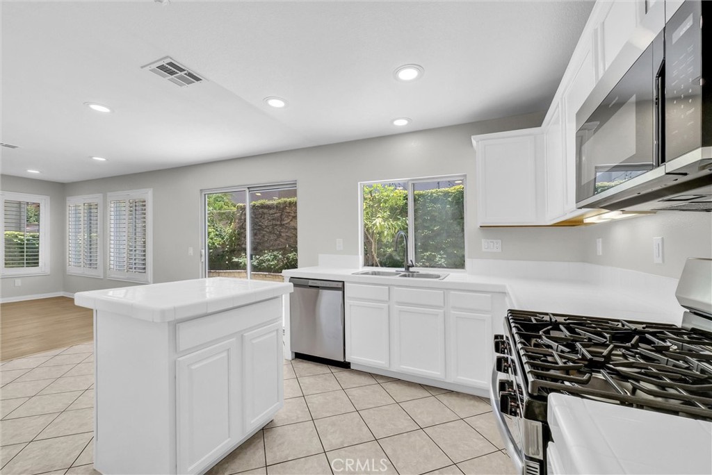 431 Blue Jay Drive