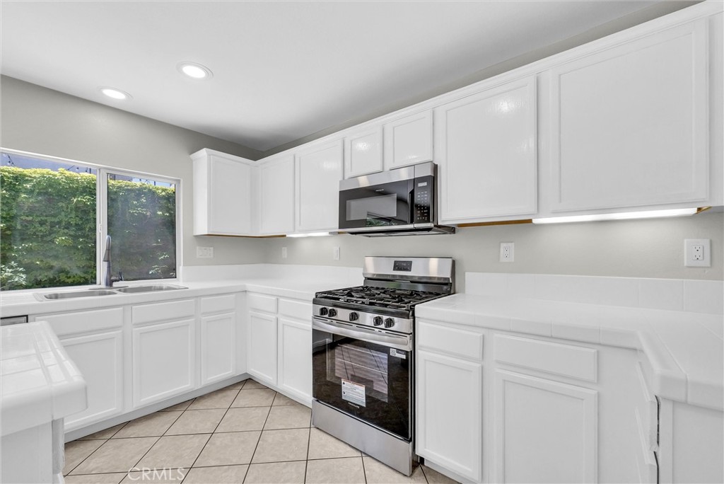 431 Blue Jay Drive