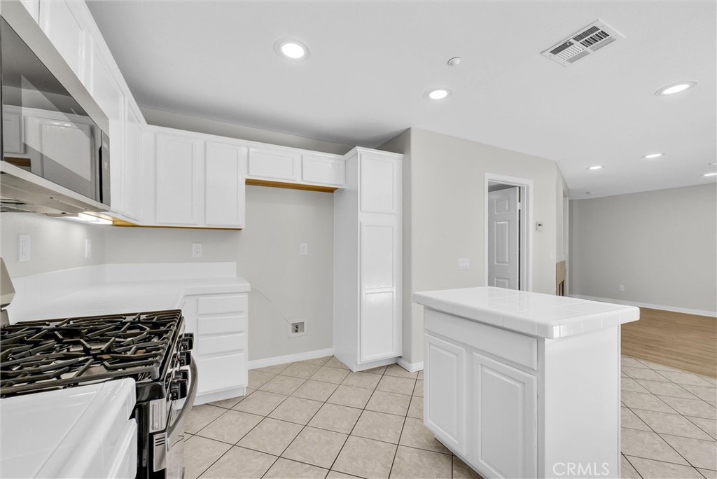 431 Blue Jay Drive