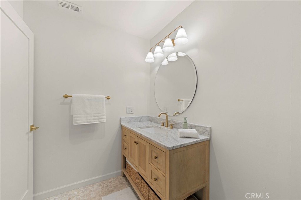 14727 Costa Mesa