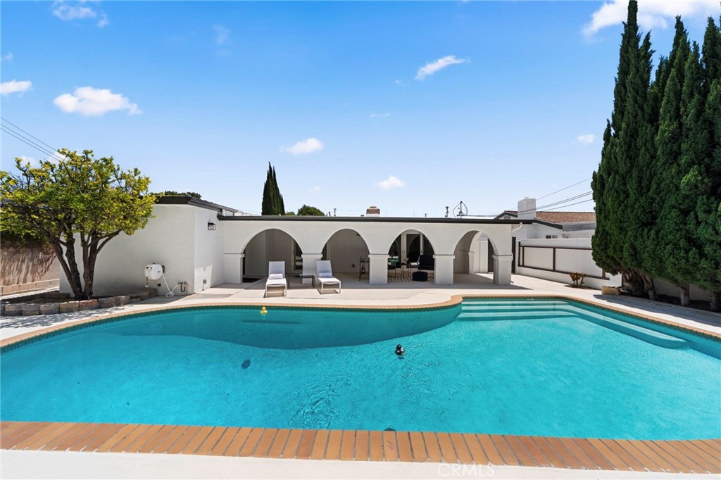 14727 Costa Mesa