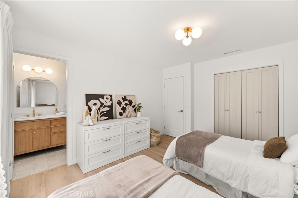 14727 Costa Mesa