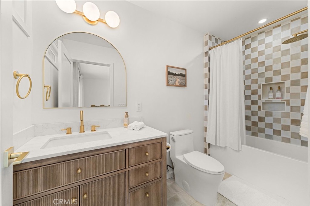 14727 Costa Mesa