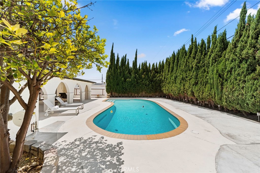 14727 Costa Mesa