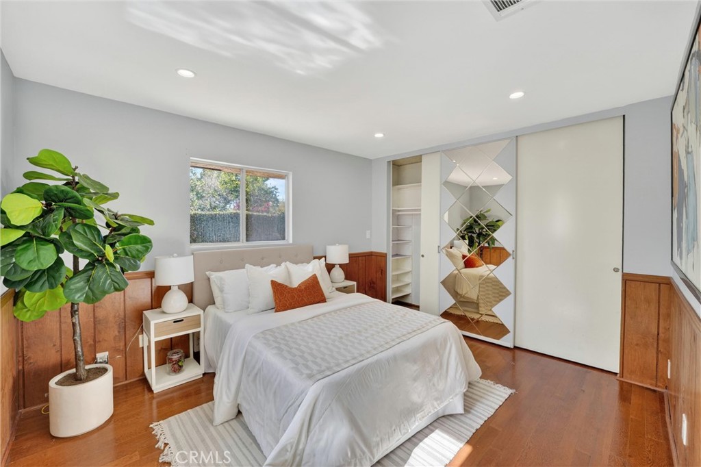 7926 Adams