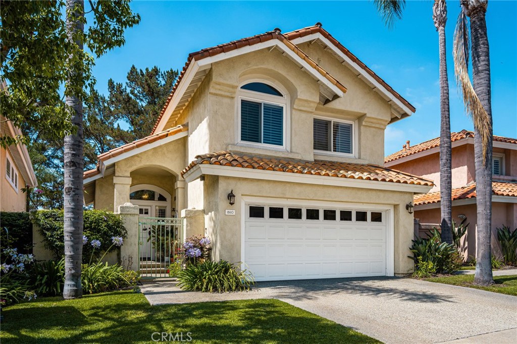 860 E Chisholm Court