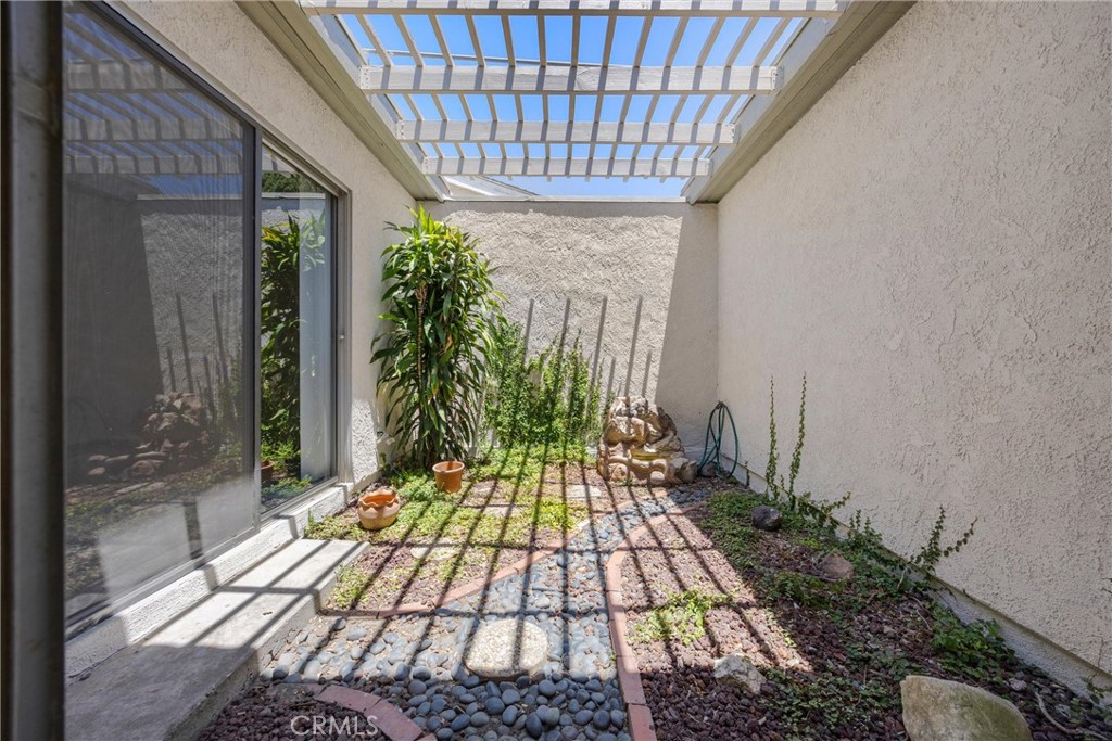 1018 Magnolia Avenue
