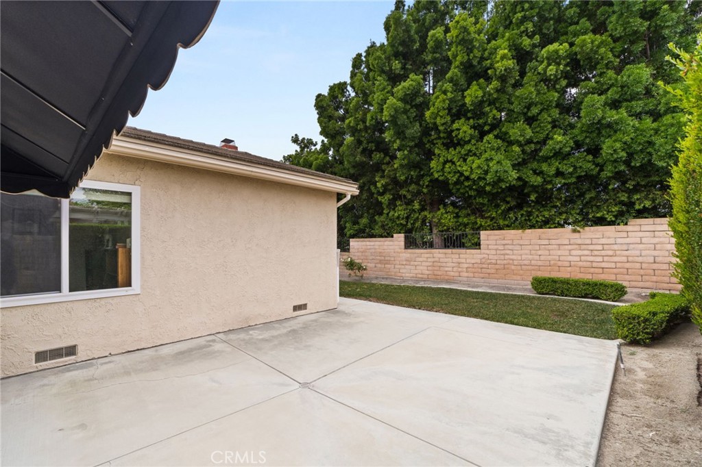 1639 Kingham Way