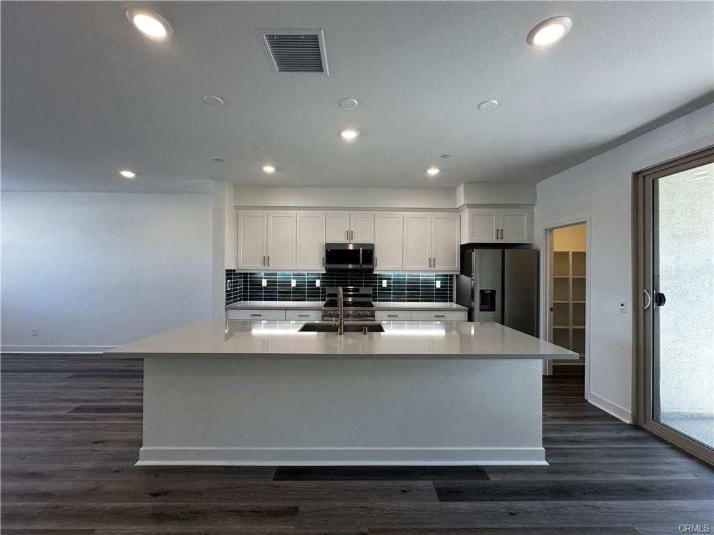 5019 Belmont Ln