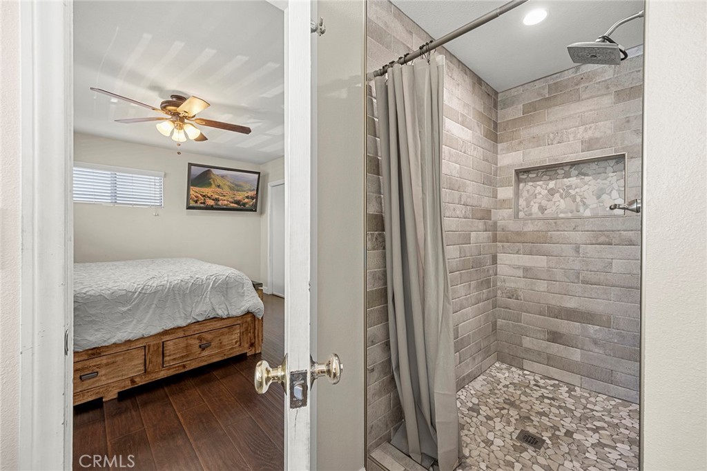 1260 N Sacramento