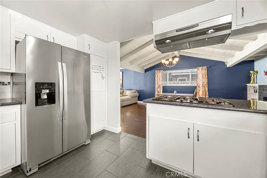 1260 N Sacramento