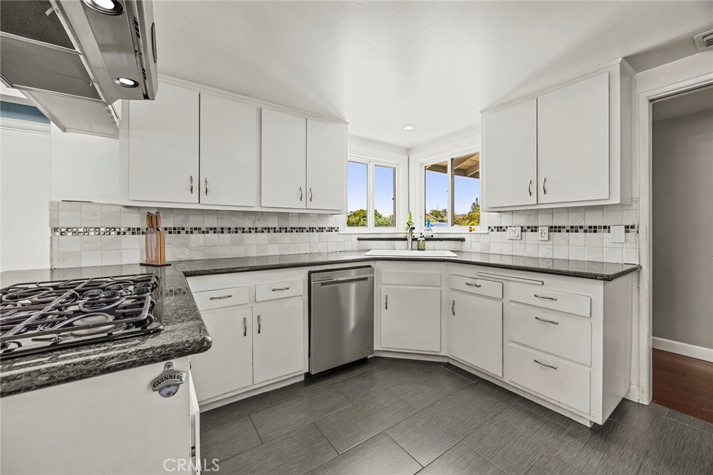 1260 N Sacramento