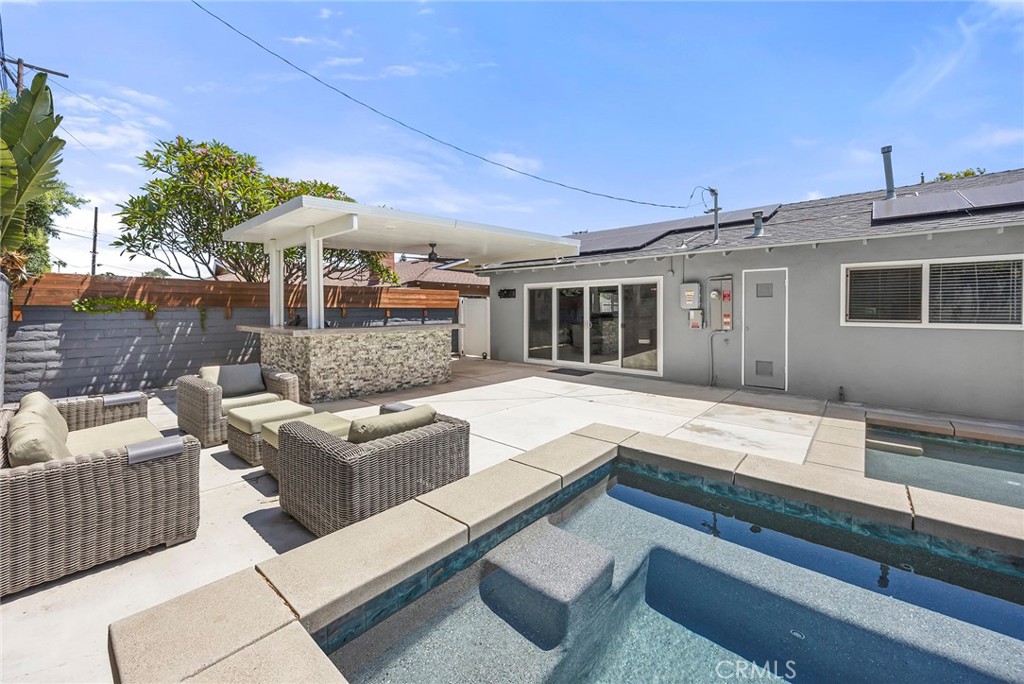 1260 N Sacramento