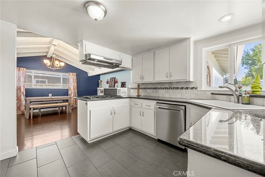 1260 N Sacramento